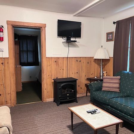 Musky Joe'S Twin Pines Resort New Post Luaran gambar